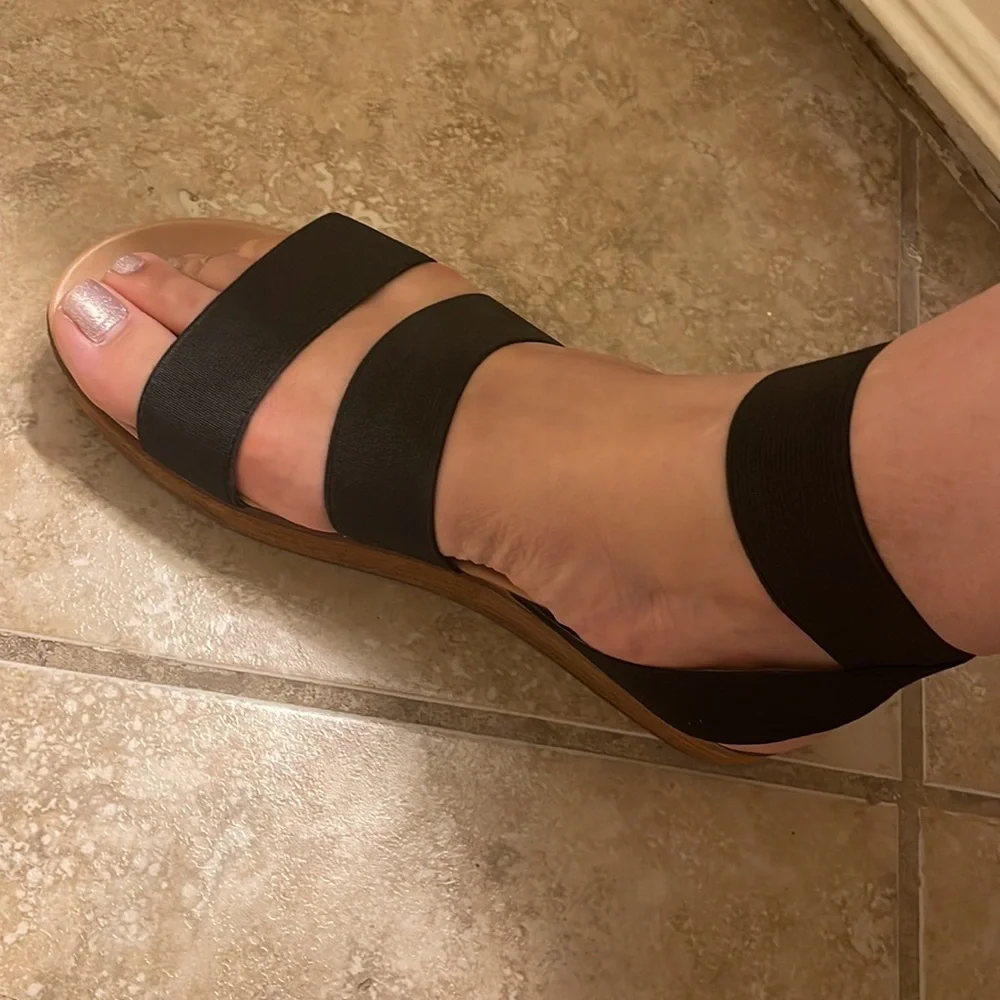 Black‎ Steve Madden Platform Sandals
